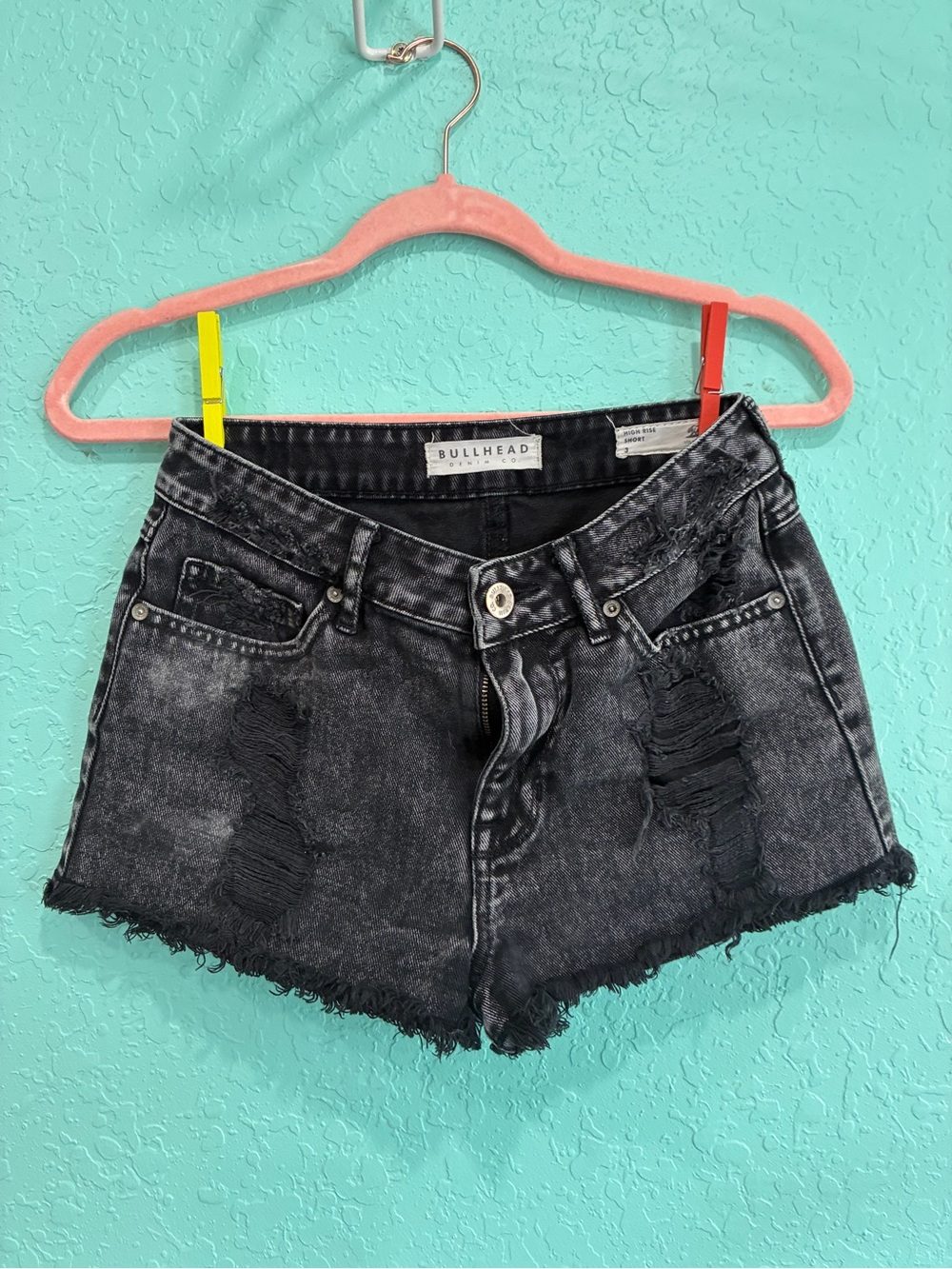 Bullhead Women's Distressed Black Denim Shorts high rise 3 festival concert